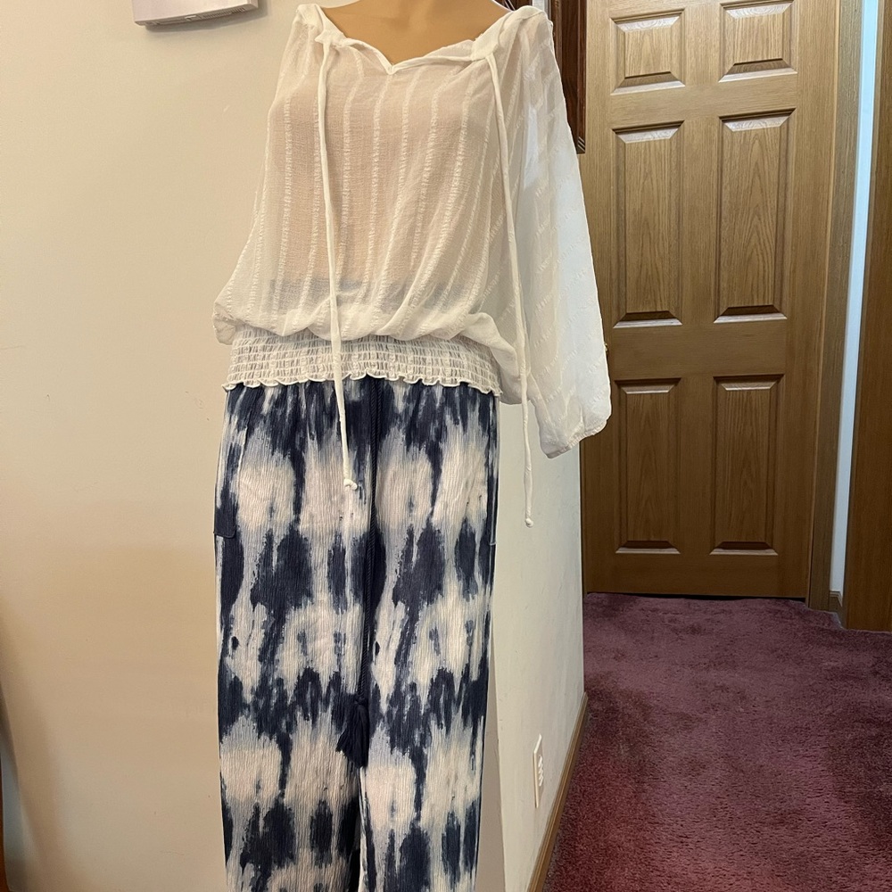 Absolutely beautiful pants size 18/20W true size